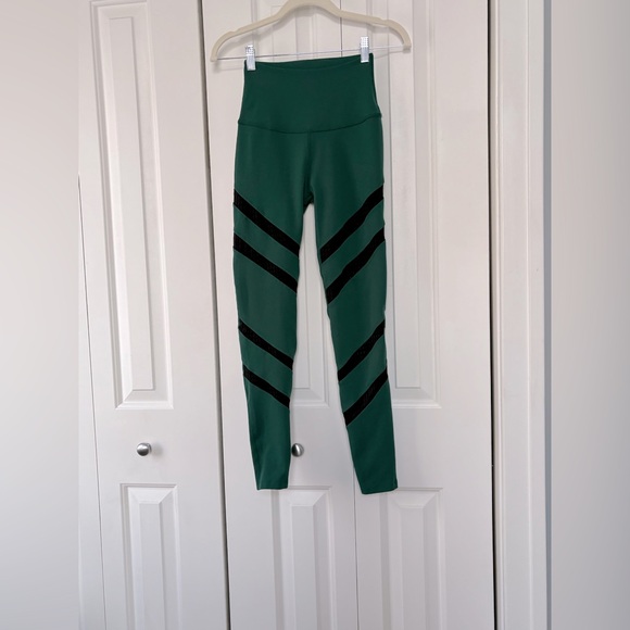 Beyond Yoga Pants - Beyond Yoga - Make a Splash Leggings.  Size Small.